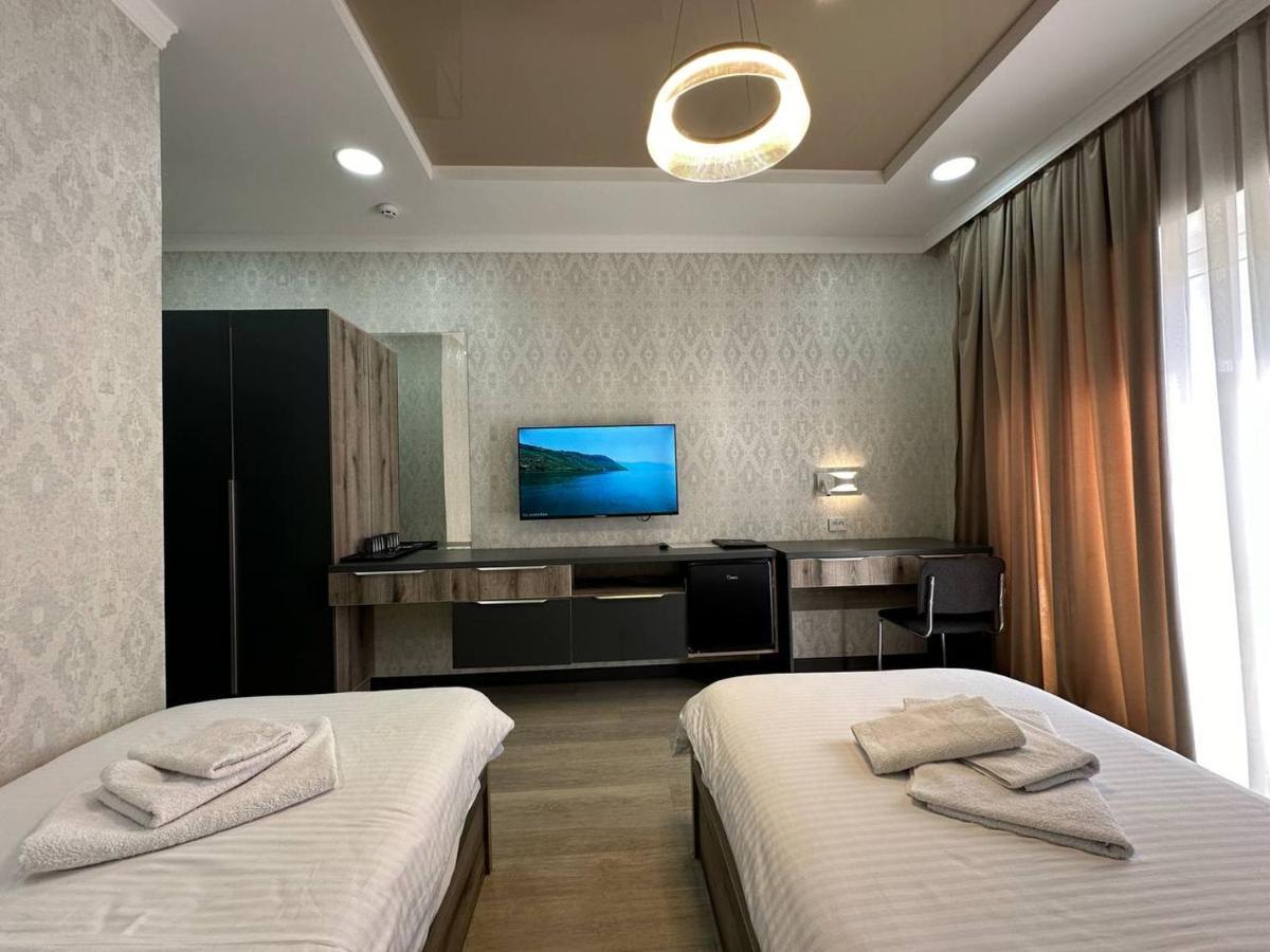 Vip Hotel Tashkent Ngoại thất bức ảnh