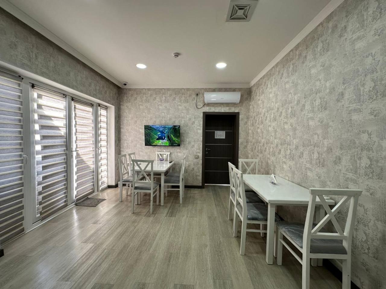 Vip Hotel Tashkent Ngoại thất bức ảnh