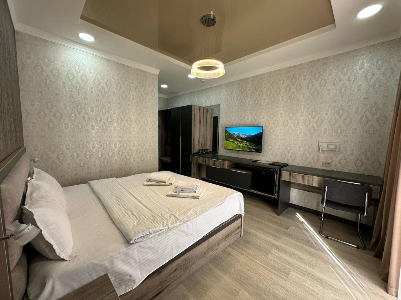 Vip Hotel Tashkent Ngoại thất bức ảnh